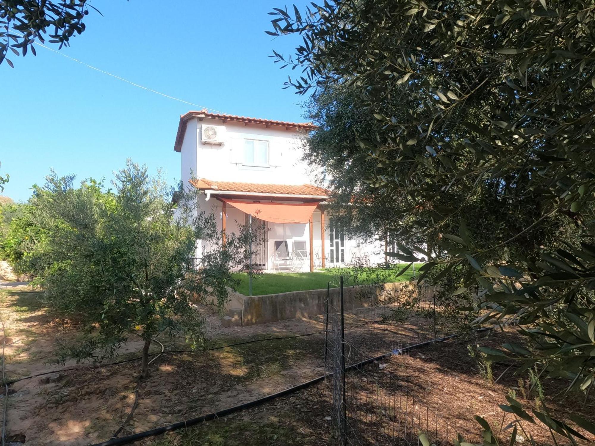 Spiti Ostria Villa Aigio Exterior photo